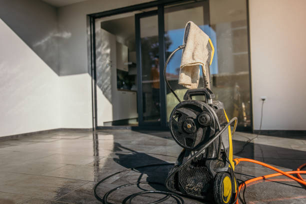 Best Dumpster Area Cleaning  in Zephyrhills, FL